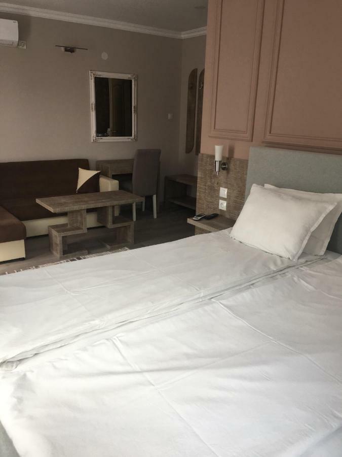 Hotel Dali プロヴディフ エクステリア 写真