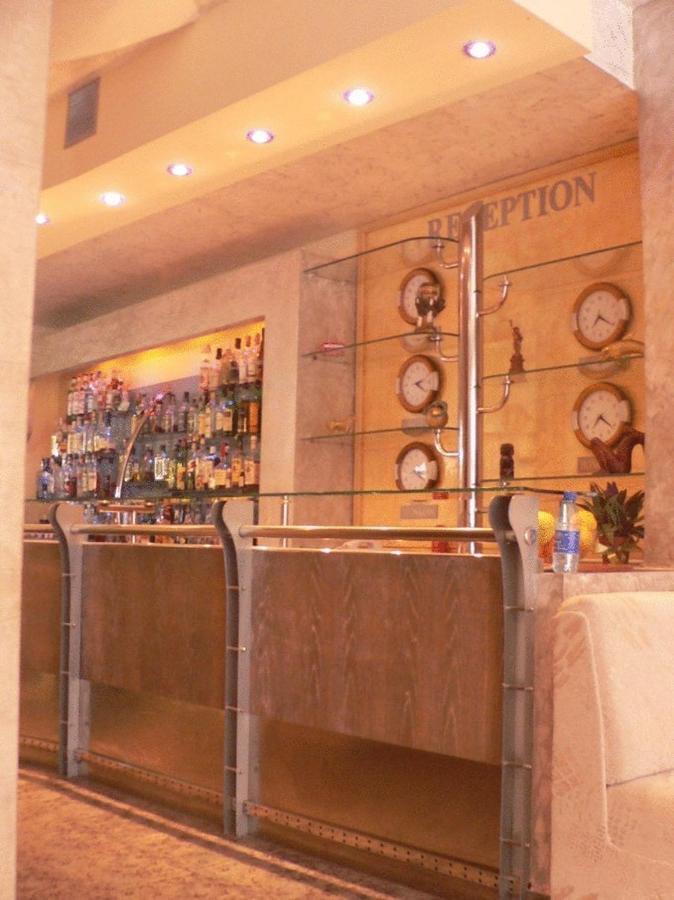 Hotel Dali プロヴディフ エクステリア 写真